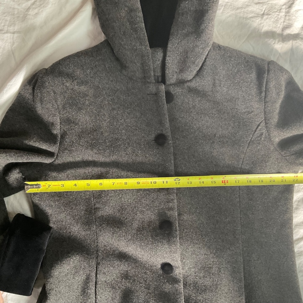 Hooded Long Wool Winter Coat with Velvet Lined Hood and Cuffs (size 12/large) - Picture 6 of 11